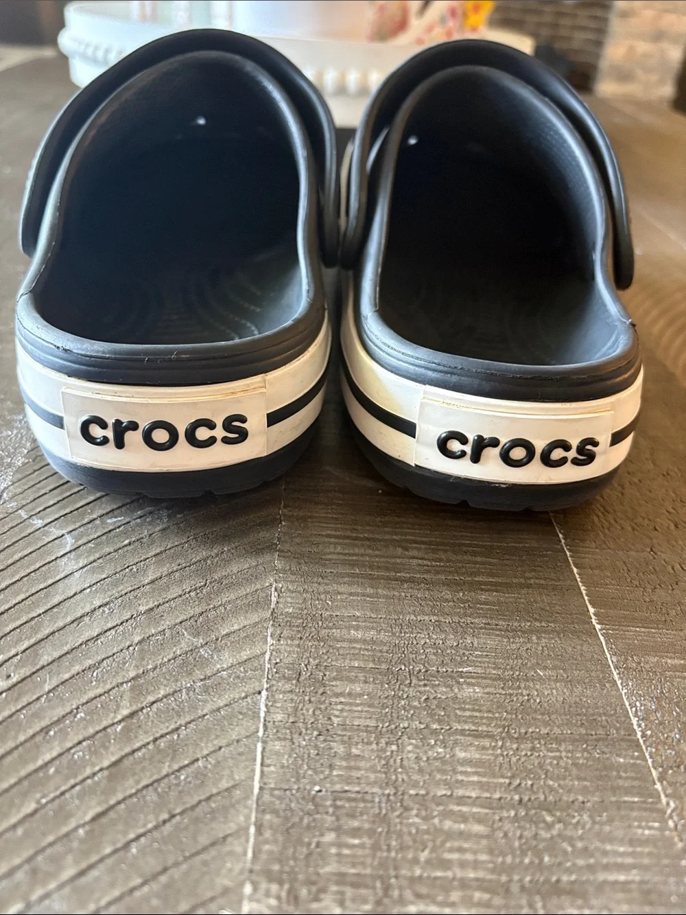 CROCS very good